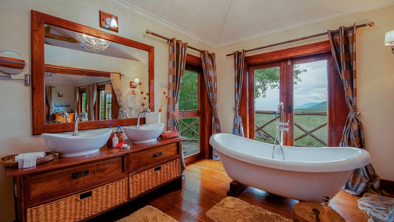 Escarpment Luxury Lodge Lake Manyara