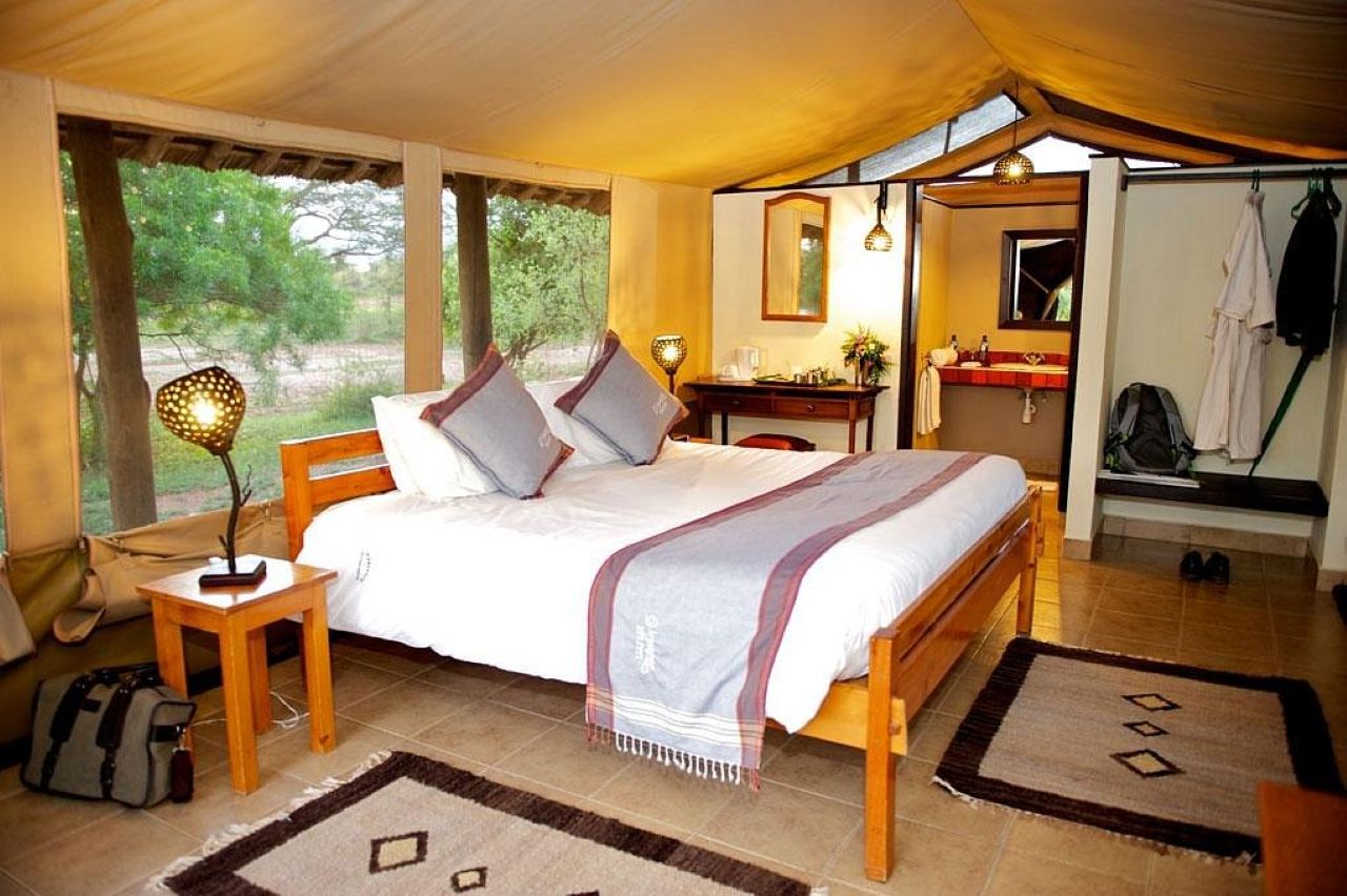 Voyager Ziwani camp Tsavo West