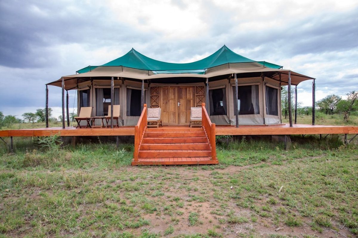 Olkarien Eco Safari Camp in Serengeti